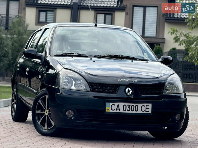 Черный Рено Клио, объемом двигателя 1.4 л и пробегом 210 тыс. км за 3999 $, фото 4 на Automoto.ua