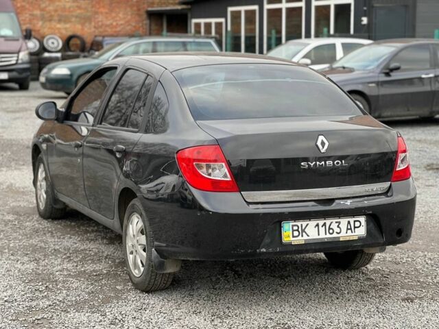 Черный Рено Клио, объемом двигателя 1.4 л и пробегом 280 тыс. км за 3470 $, фото 2 на Automoto.ua