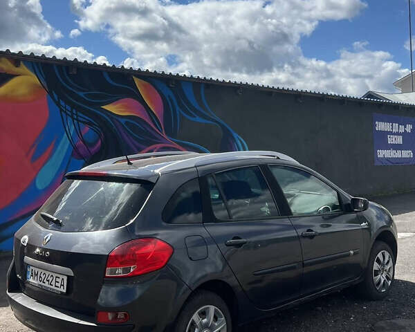 Черный Рено Клио, объемом двигателя 1.2 л и пробегом 189 тыс. км за 4200 $, фото 6 на Automoto.ua