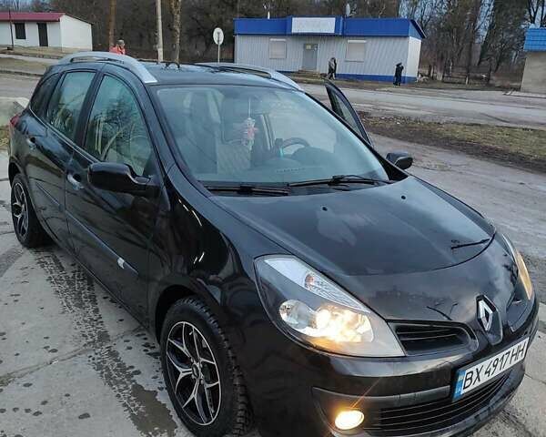 Черный Рено Клио, объемом двигателя 1.6 л и пробегом 173 тыс. км за 6100 $, фото 13 на Automoto.ua