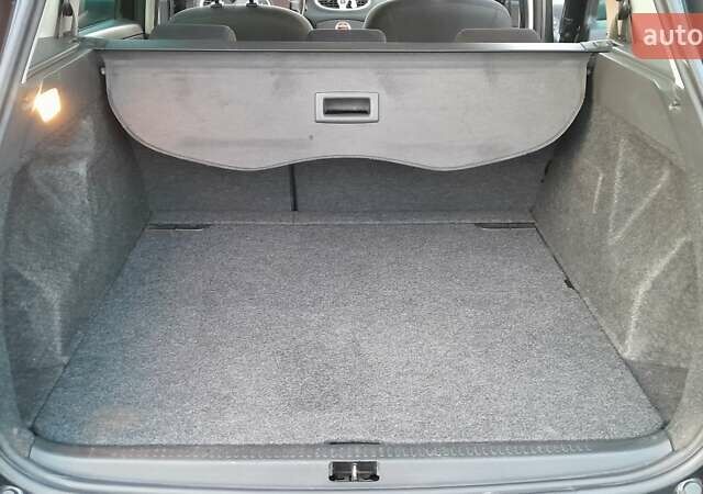 Чорний Рено Кліо, об'ємом двигуна 1.6 л та пробігом 218 тис. км за 5900 $, фото 15 на Automoto.ua