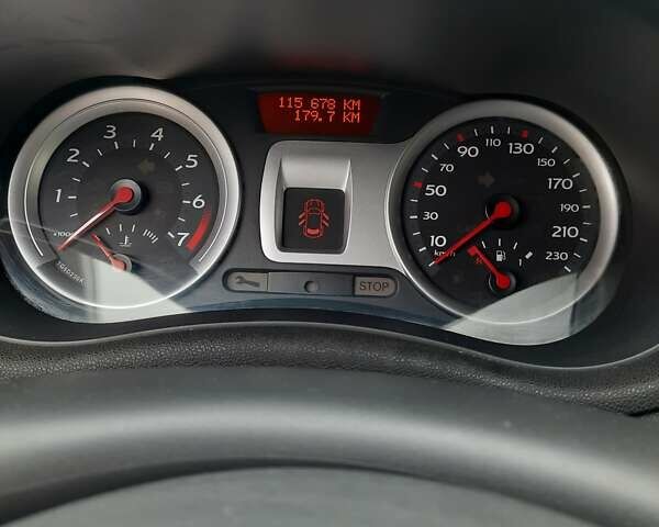 Рено Клио 2008 в Одессе на Automoto.ua Черный Рено Клио, объемом двигателя 1.1 л и пробегом 115 тыс. км за 5600 $, фото 10 на Automoto.ua