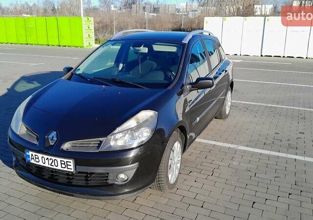 Чорний Рено Кліо, об'ємом двигуна 1.6 л та пробігом 218 тис. км за 5900 $, фото 3 на Automoto.ua