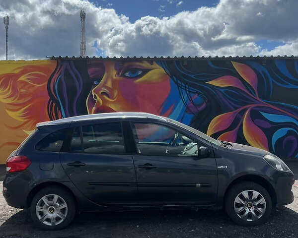 Черный Рено Клио, объемом двигателя 1.2 л и пробегом 189 тыс. км за 4200 $, фото 7 на Automoto.ua