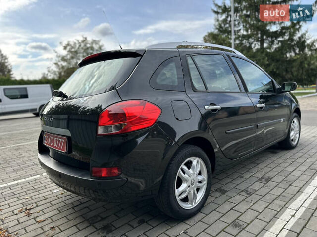 Черный Рено Клио, объемом двигателя 1.6 л и пробегом 227 тыс. км за 5100 $, фото 2 на Automoto.ua