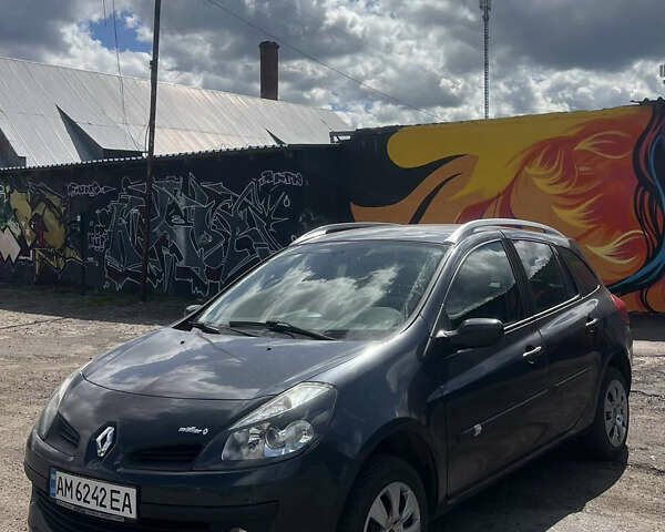 Черный Рено Клио, объемом двигателя 1.2 л и пробегом 189 тыс. км за 4200 $, фото 1 на Automoto.ua