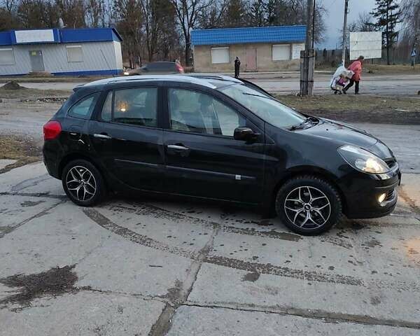 Черный Рено Клио, объемом двигателя 1.6 л и пробегом 173 тыс. км за 6100 $, фото 14 на Automoto.ua
