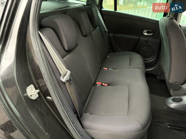 Чорний Рено Кліо, об'ємом двигуна 1.6 л та пробігом 191 тис. км за 5390 $, фото 15 на Automoto.ua