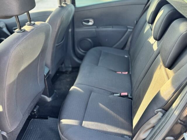 Черный Рено Клио, объемом двигателя 1.6 л и пробегом 197 тыс. км за 5600 $, фото 8 на Automoto.ua