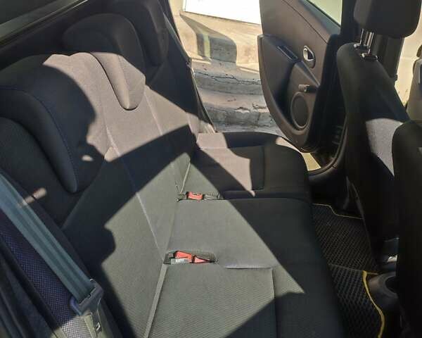 Черный Рено Клио, объемом двигателя 1.15 л и пробегом 186 тыс. км за 4800 $, фото 13 на Automoto.ua