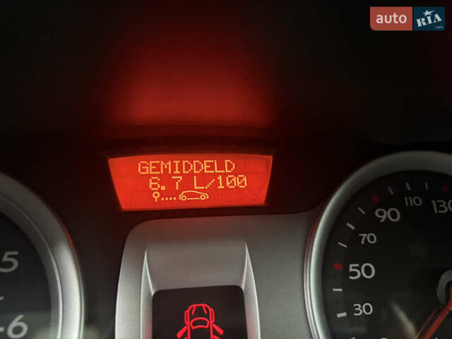 Чорний Рено Кліо, об'ємом двигуна 1.6 л та пробігом 191 тис. км за 5390 $, фото 32 на Automoto.ua