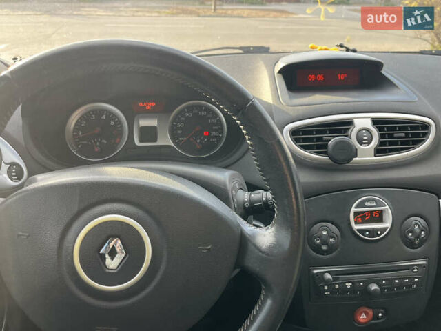 Рено Клио 2009 в Каменце-Подольском на Automoto.ua Черный Рено Клио, объемом двигателя 1.15 л и пробегом 250 тыс. км за 3700 $, фото 10 на Automoto.ua