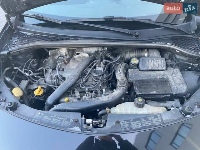 Черный Рено Клио, объемом двигателя 1.15 л и пробегом 225 тыс. км за 5300 $, фото 5 на Automoto.ua