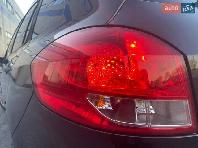 Черный Рено Клио, объемом двигателя 1.15 л и пробегом 225 тыс. км за 5300 $, фото 2 на Automoto.ua