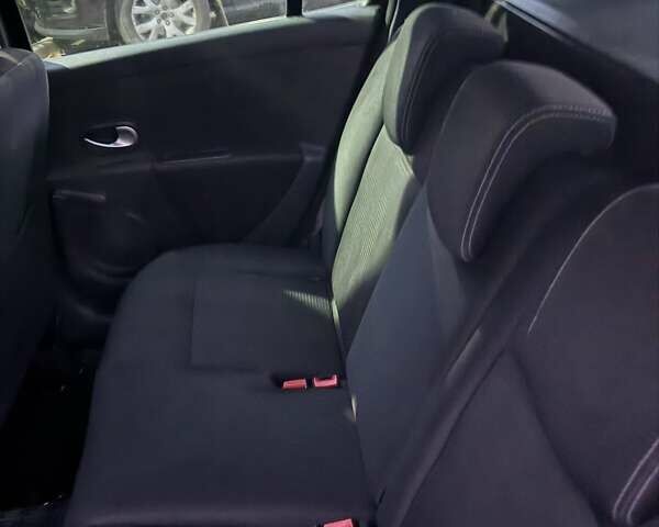 Рено Клио 2009 в Виннице на Automoto.ua Черный Рено Клио, объемом двигателя 1.2 л и пробегом 167 тыс. км за 5000 $, фото 3 на Automoto.ua