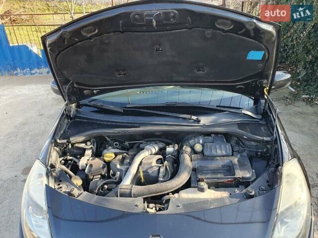 Черный Рено Клио, объемом двигателя 1.5 л и пробегом 202 тыс. км за 4500 $, фото 11 на Automoto.ua