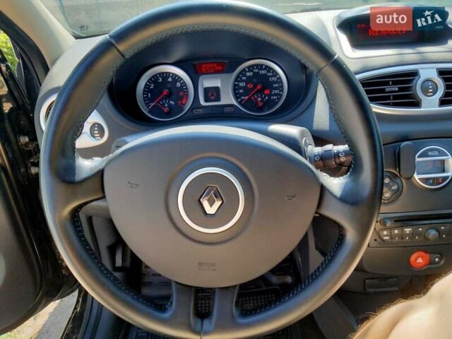 Черный Рено Клио, объемом двигателя 1.2 л и пробегом 208 тыс. км за 5000 $, фото 10 на Automoto.ua