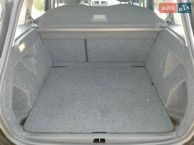 Черный Рено Клио, объемом двигателя 1.2 л и пробегом 208 тыс. км за 5000 $, фото 16 на Automoto.ua