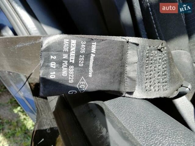 Черный Рено Клио, объемом двигателя 1.2 л и пробегом 208 тыс. км за 5400 $, фото 11 на Automoto.ua