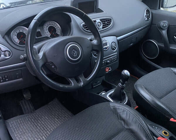 Рено Клио 2010 в Ровно на Automoto.ua Черный Рено Клио, объемом двигателя 1.6 л и пробегом 191 тыс. км за 6500 $, фото 8 на Automoto.ua