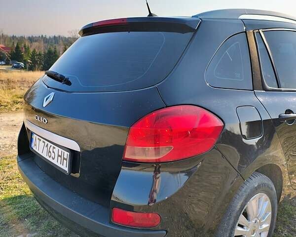 Черный Рено Клио, объемом двигателя 1.6 л и пробегом 234 тыс. км за 5800 $, фото 5 на Automoto.ua