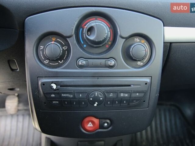 Черный Рено Клио, объемом двигателя 1.15 л и пробегом 241 тыс. км за 5900 $, фото 14 на Automoto.ua