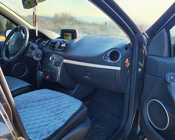 Черный Рено Клио, объемом двигателя 1.6 л и пробегом 234 тыс. км за 5800 $, фото 10 на Automoto.ua