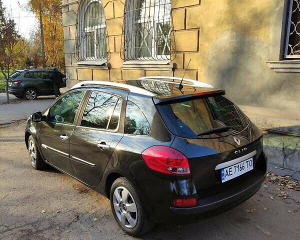 Черный Рено Клио, объемом двигателя 1.15 л и пробегом 180 тыс. км за 6800 $, фото 3 на Automoto.ua