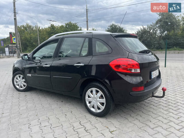 Черный Рено Клио, объемом двигателя 1.15 л и пробегом 199 тыс. км за 5200 $, фото 4 на Automoto.ua