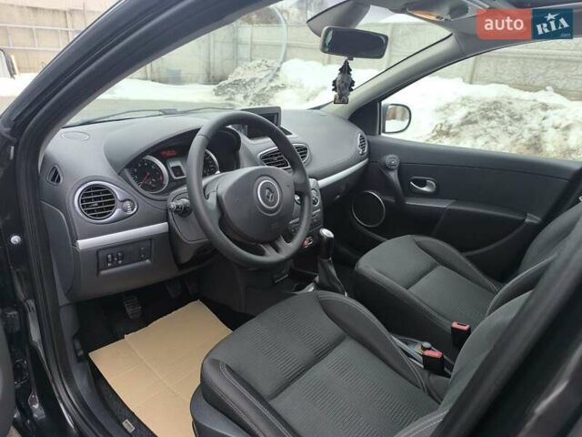 Чорний Рено Кліо, об'ємом двигуна 1.2 л та пробігом 220 тис. км за 5600 $, фото 21 на Automoto.ua