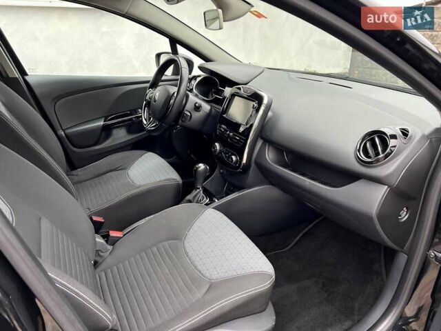 Чорний Рено Кліо, об'ємом двигуна 1.2 л та пробігом 217 тис. км за 8800 $, фото 23 на Automoto.ua