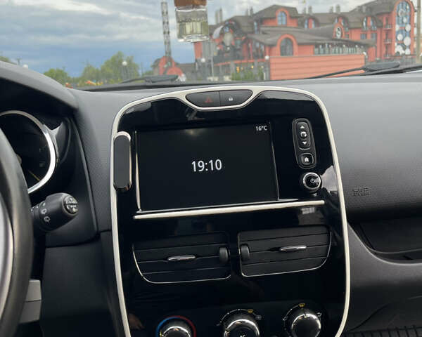Чорний Рено Кліо, об'ємом двигуна 1.46 л та пробігом 221 тис. км за 7800 $, фото 27 на Automoto.ua