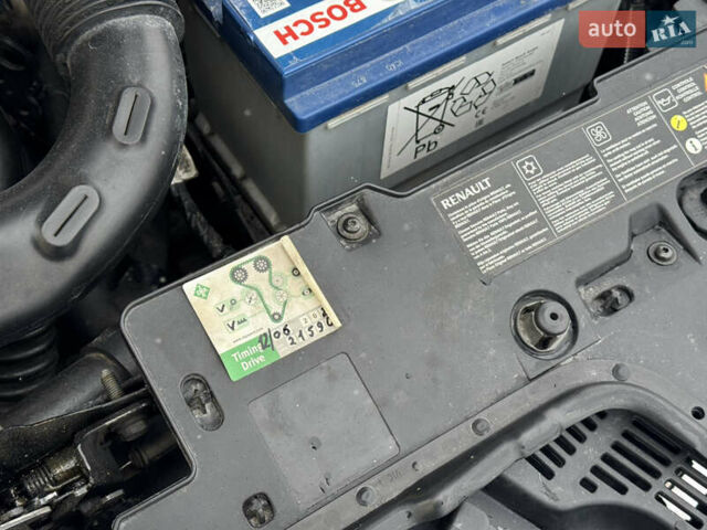 Черный Рено Клио, объемом двигателя 1.5 л и пробегом 230 тыс. км за 6900 $, фото 94 на Automoto.ua