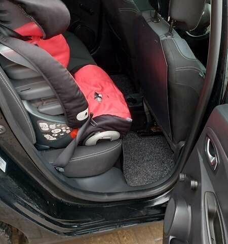 Черный Рено Клио, объемом двигателя 1.5 л и пробегом 236 тыс. км за 8300 $, фото 11 на Automoto.ua