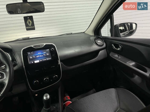 Чорний Рено Кліо, об'ємом двигуна 0 л та пробігом 197 тис. км за 8650 $, фото 18 на Automoto.ua