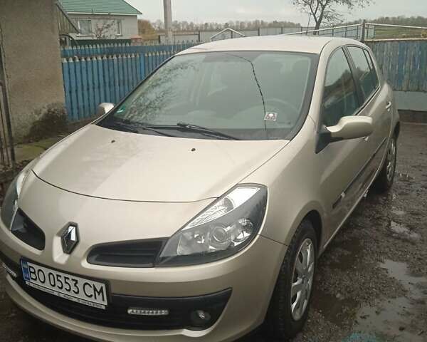 Коричневый Рено Клио, объемом двигателя 1.5 л и пробегом 359 тыс. км за 4500 $, фото 5 на Automoto.ua