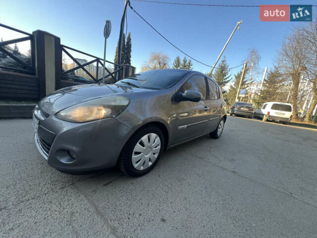 Коричневый Рено Клио, объемом двигателя 1.5 л и пробегом 279 тыс. км за 4950 $, фото 8 на Automoto.ua