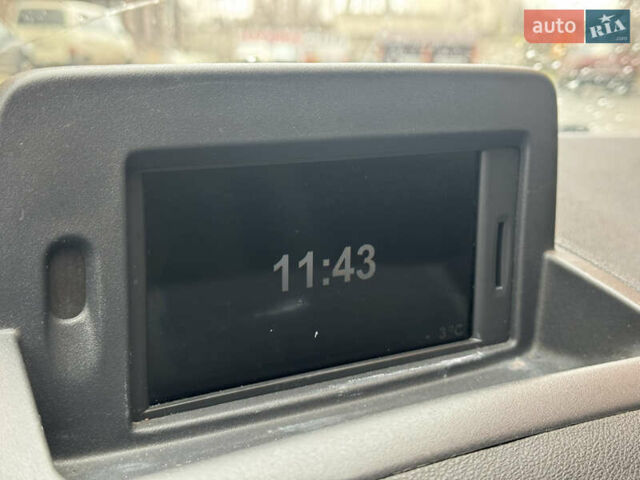 Коричневый Рено Клио, объемом двигателя 1.6 л и пробегом 147 тыс. км за 5300 $, фото 17 на Automoto.ua