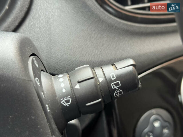 Коричневый Рено Клио, объемом двигателя 1.6 л и пробегом 147 тыс. км за 5300 $, фото 21 на Automoto.ua