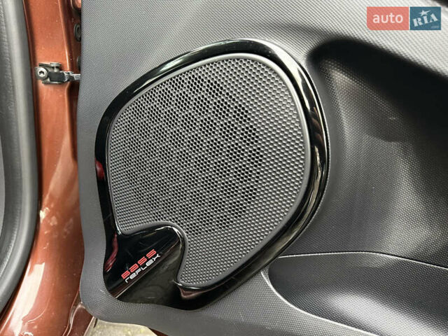 Коричневый Рено Клио, объемом двигателя 1.2 л и пробегом 146 тыс. км за 7699 $, фото 81 на Automoto.ua