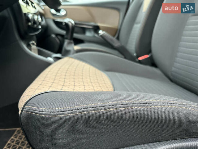 Коричневый Рено Клио, объемом двигателя 1.2 л и пробегом 146 тыс. км за 7699 $, фото 61 на Automoto.ua