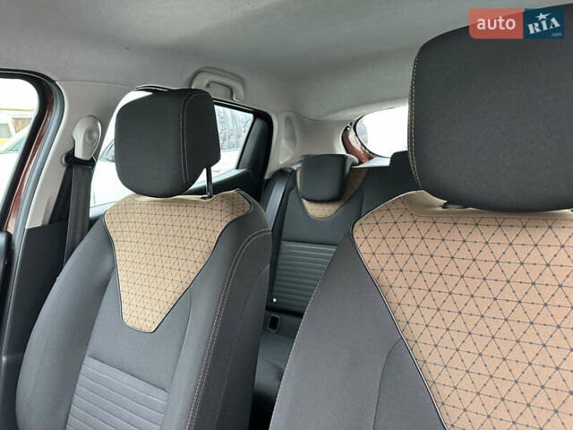 Коричневый Рено Клио, объемом двигателя 1.2 л и пробегом 146 тыс. км за 7699 $, фото 60 на Automoto.ua