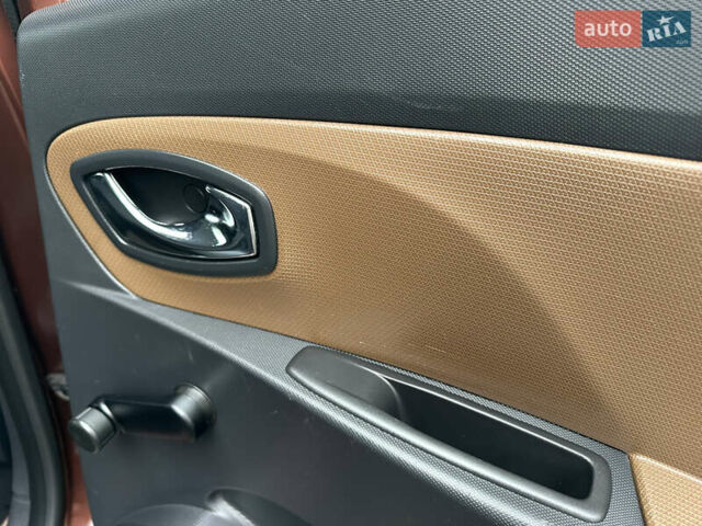 Коричневый Рено Клио, объемом двигателя 1.2 л и пробегом 146 тыс. км за 7699 $, фото 91 на Automoto.ua