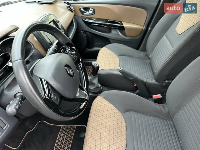 Коричневый Рено Клио, объемом двигателя 1.2 л и пробегом 146 тыс. км за 7699 $, фото 59 на Automoto.ua