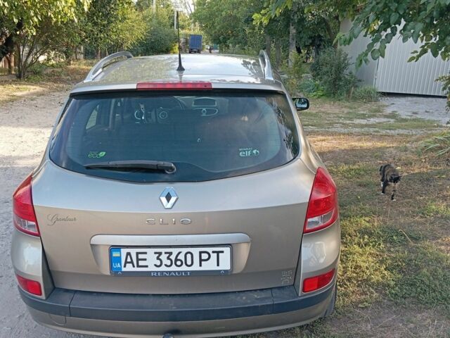 Коричневий Рено Кліо, об'ємом двигуна 1.1 л та пробігом 258 тис. км за 5000 $, фото 6 на Automoto.ua