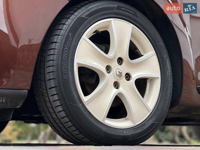 Коричневий Рено Кліо, об'ємом двигуна 1.2 л та пробігом 119 тис. км за 9500 $, фото 29 на Automoto.ua