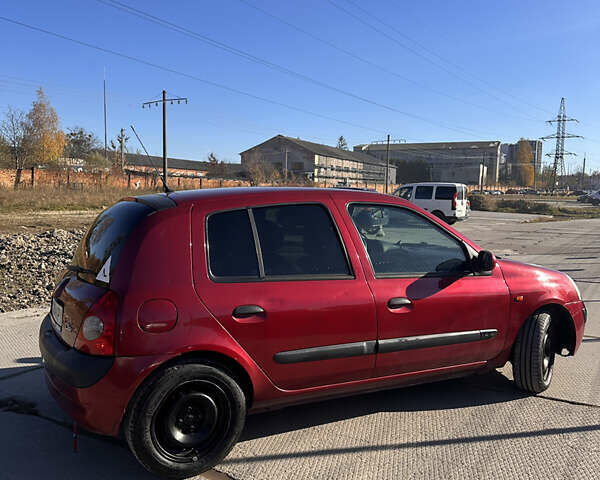 Червоний Рено Кліо, об'ємом двигуна 1.39 л та пробігом 141 тис. км за 3650 $, фото 3 на Automoto.ua