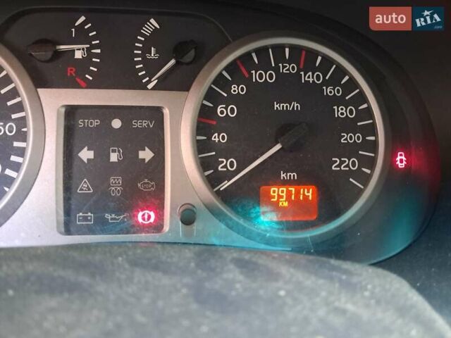 Красный Рено Клио, объемом двигателя 1.39 л и пробегом 997 тыс. км за 3800 $, фото 10 на Automoto.ua