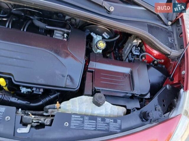 Красный Рено Клио, объемом двигателя 1.15 л и пробегом 190 тыс. км за 3800 $, фото 13 на Automoto.ua