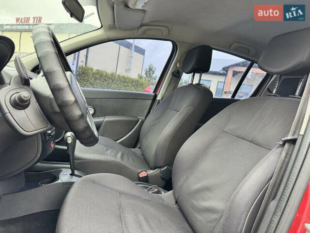 Красный Рено Клио, объемом двигателя 1.6 л и пробегом 212 тыс. км за 4800 $, фото 14 на Automoto.ua